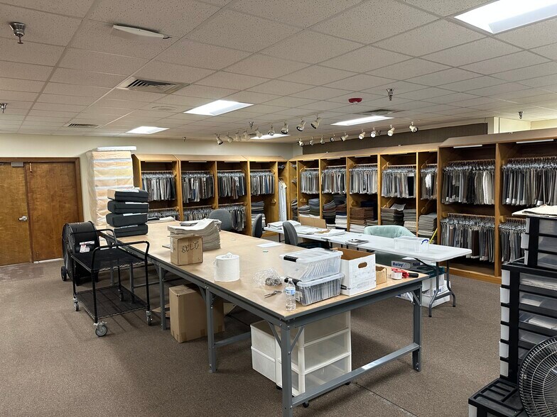 More Photos Of 1800 Conover Blvd E, Conover Industrial For Sale