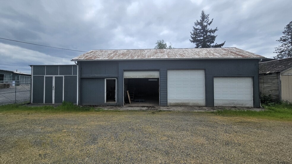 More Photos Of 1975 S Market Blvd, Chehalis Warehouse For Sale