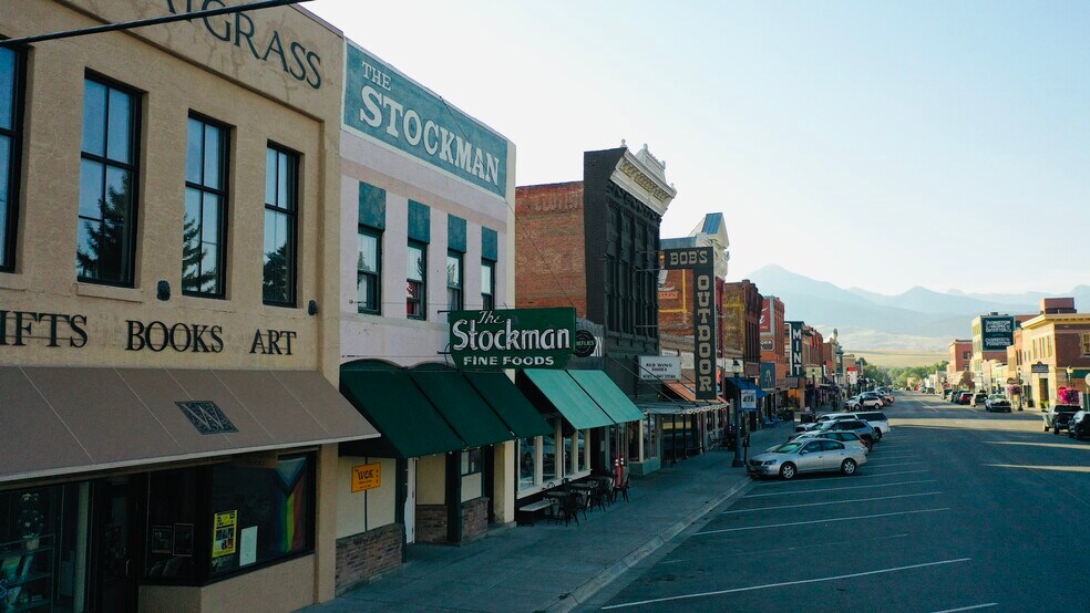 More Photos Of 118 N Main St, Livingston Storefront Retail Residential For Sale
