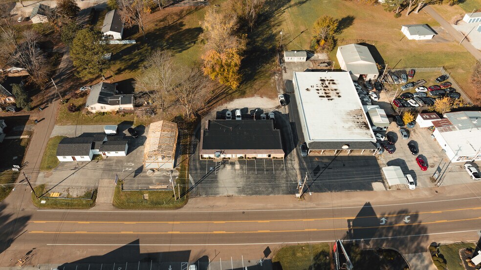 More Photos Of 308 N Lindell St, Martin Office For Sale