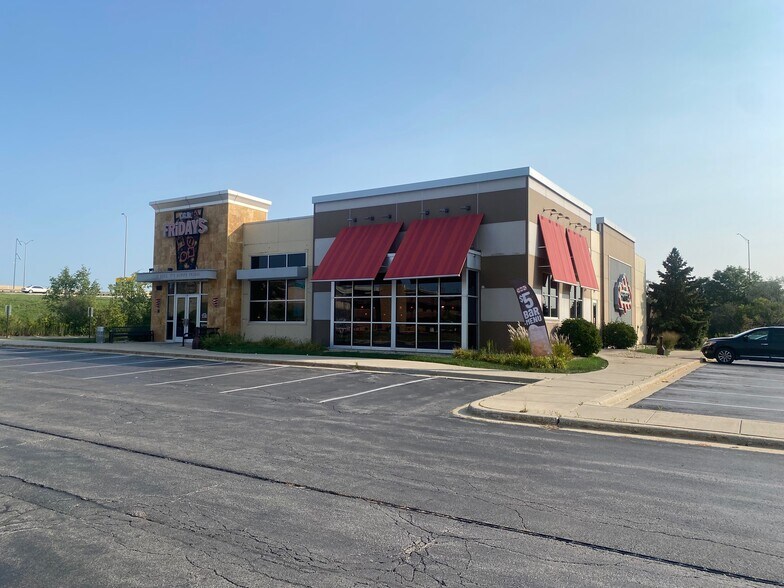 Primary Photo Of 9651 W Higgins Rd, Rosemont Restaurant For Sale