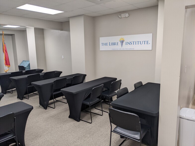 More Photos Of 249 Williamson Rd, Mooresville Medical For Lease