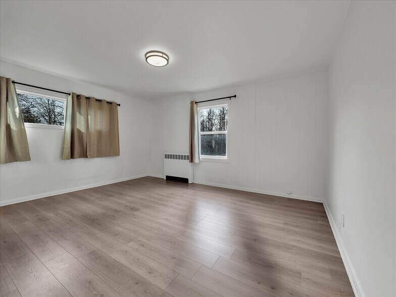 More Photos Of 5041 Guide Meridian, Bellingham Specialty For Sale
