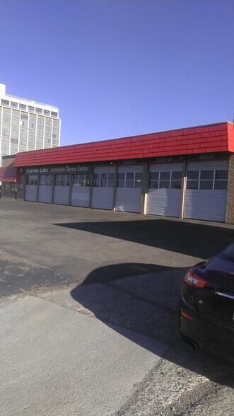 More Photos Of 980 E 6th St, Reno Auto Repair For Sale