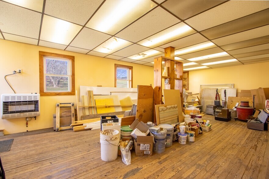 More Photos Of 263 Como Rd, Lake Como Specialty For Sale