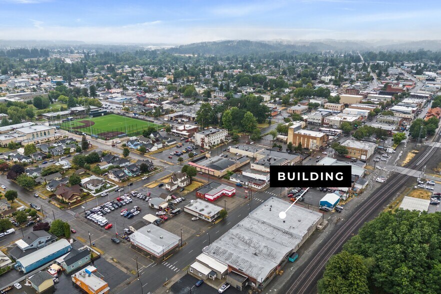 More Photos Of 300 S Tower Ave, Centralia Storefront Retail Office For Sale