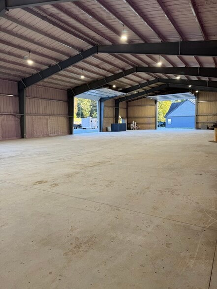 More Photos Of 13403 Stave Lake rd, Mission Warehouse For Lease