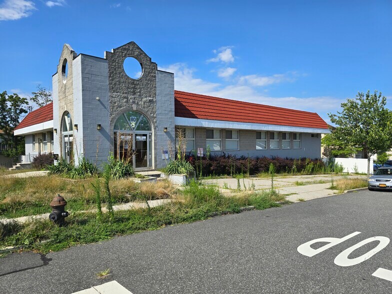 More Photos Of 80 Woodrow Rd, Staten Island Daycare Center For Lease