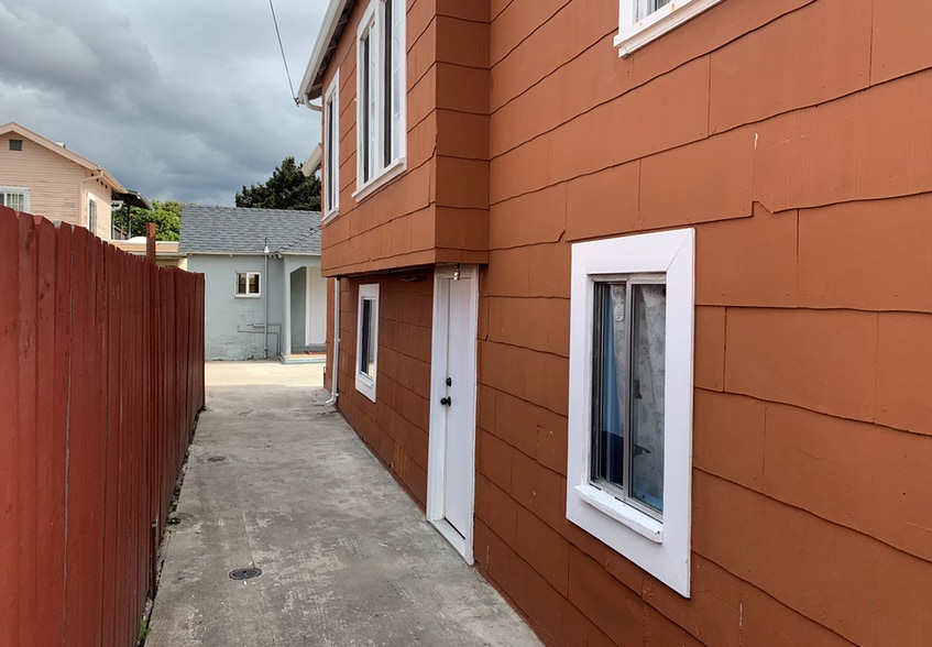 More Photos Of 4114 E 17th St, Oakland Apartments For Sale