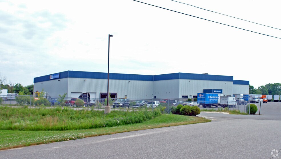 More Photos Of 75 Pine Tree Industrial Pky, Portland Distribution For Sale