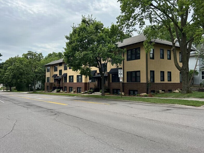 Primary Photo Of 107-115 Fairview Ave N, Saint Paul Apartments For Sale