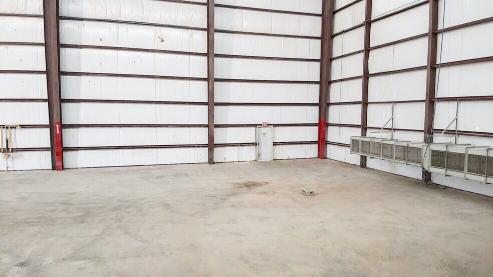 More Photos Of 2599 FM 3033, Stanton Warehouse For Lease