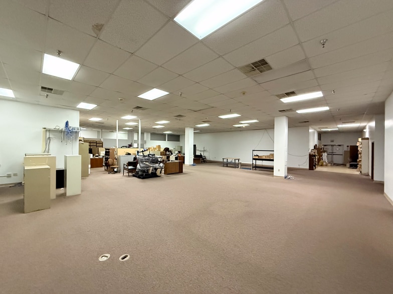 More Photos Of 4150 Kidron Rd, Lakeland Flex For Sale