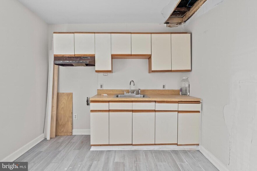 More Photos Of 2145 Harford Rd, Baltimore Loft Creative Space For Sale