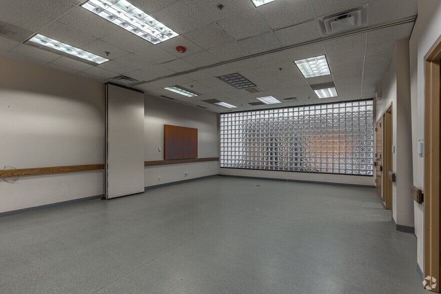 More Photos Of 3203 Avenue B, Lubbock Food Processing For Lease