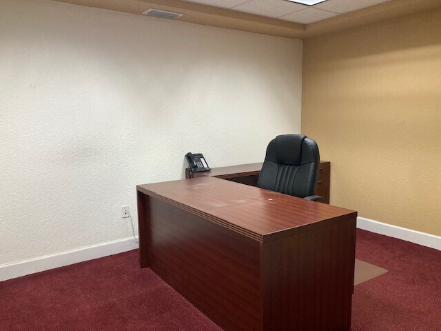 More Photos Of 5951 NW 173rd Dr, Miami Medical For Sale