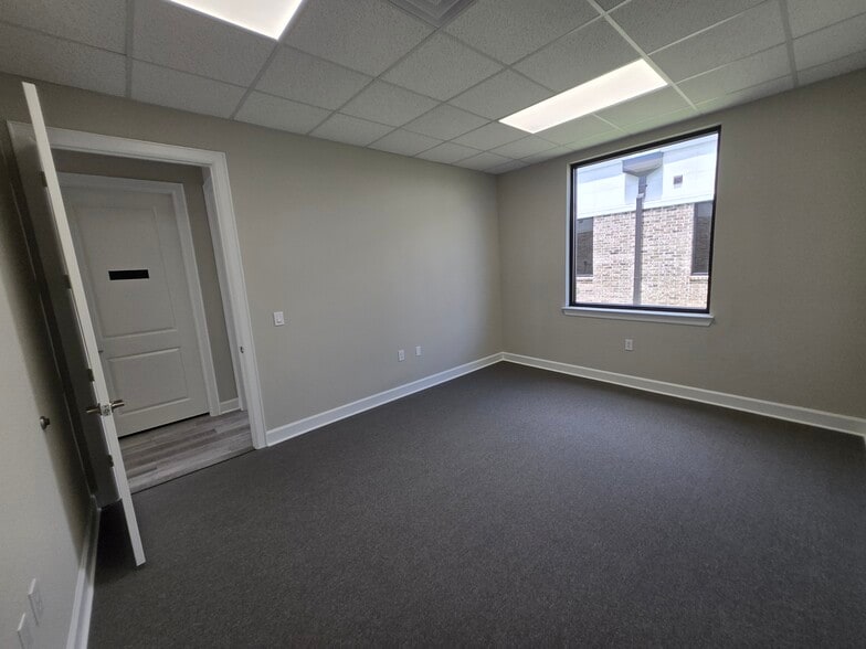 More Photos Of 6110 Sienna Ranch Rd, Missouri City Medical For Lease