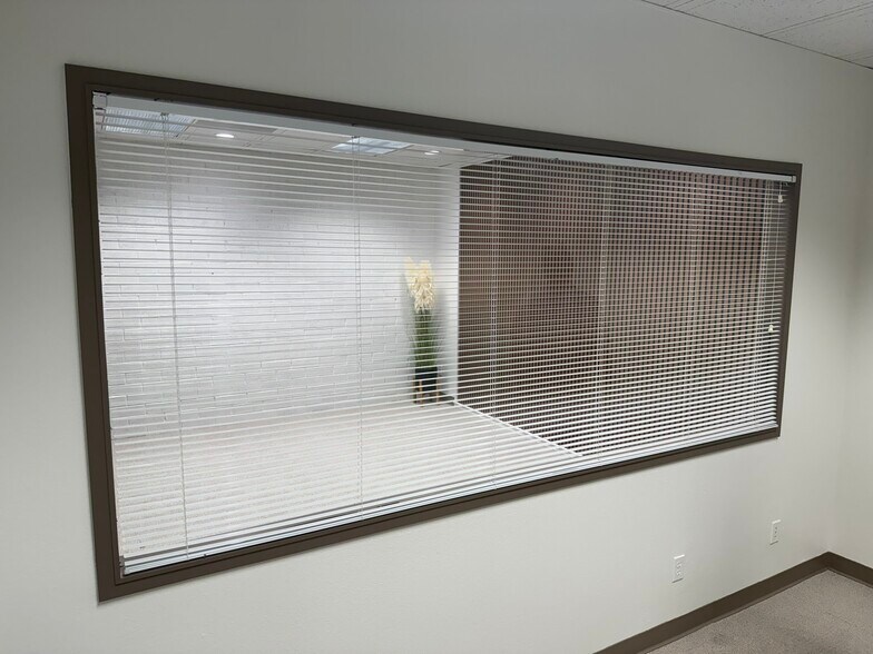 More Photos Of 23191-23193 La Cadena Dr, Laguna Hills Office For Sale