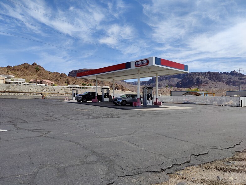 More Photos Of 3303 N Highway 95, Parker Service Station For Sale