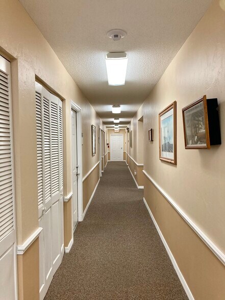 More Photos Of 435 S Ridgewood Ave, Daytona Beach Office For Sale