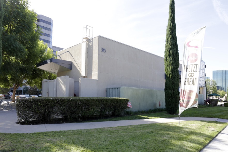More Photos Of 545 Anton Blvd, Costa Mesa Freestanding For Lease