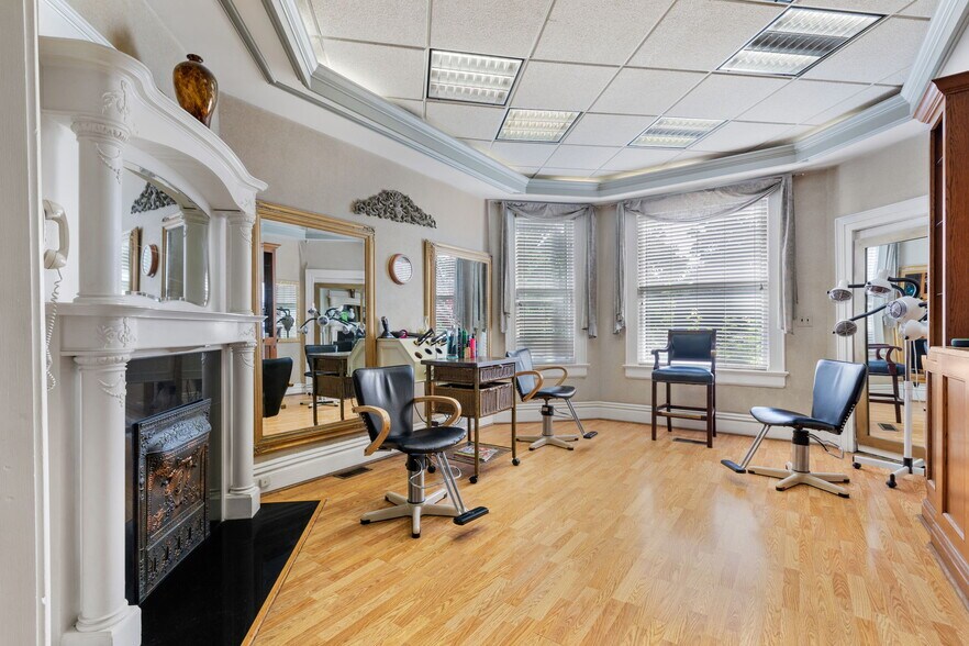 More Photos Of 409 N Jefferson St, New Castle Office Residential For Sale