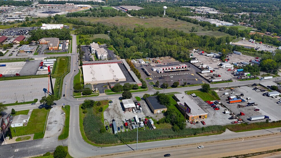 More Photos Of 2535 Bernice Rd, Lansing Warehouse For Sale