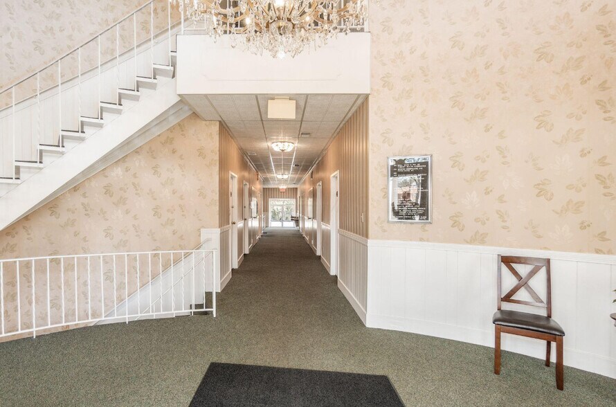 More Photos Of 6649 N High St, Worthington Medical For Lease