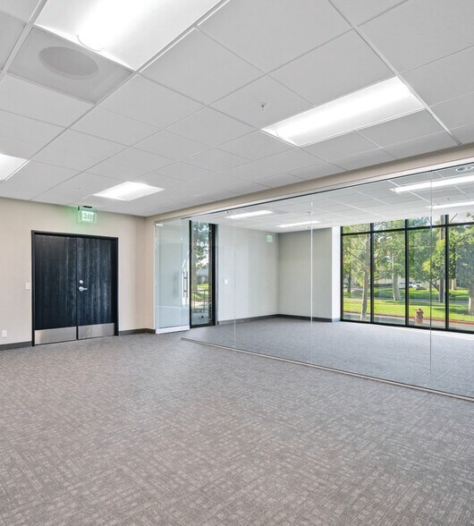 More Photos Of 16200-16220 Carmenita Rd, Cerritos Distribution For Lease