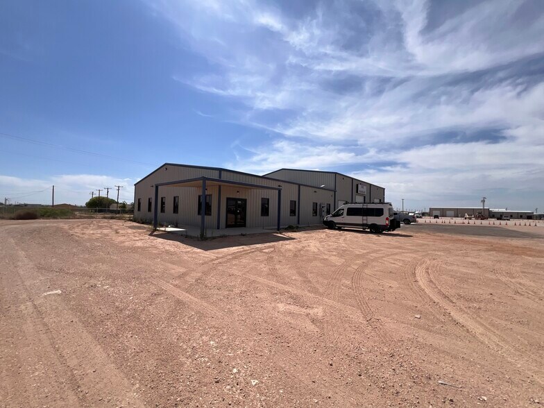 More Photos Of 3609 S County 1232 Rd, Midland Warehouse For Lease