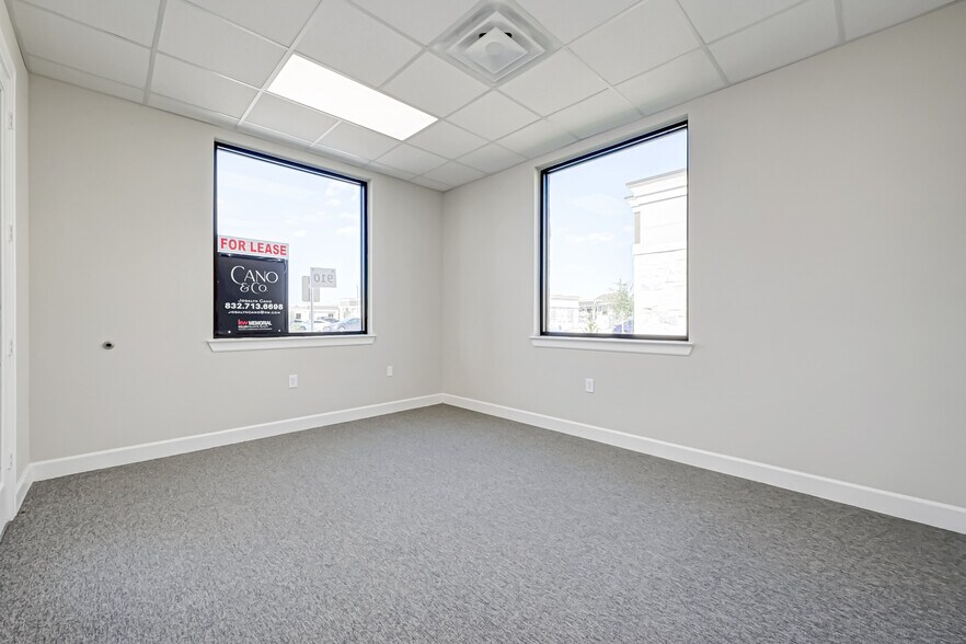 More Photos Of 3129 Kingsley Dr, Pearland Medical For Sale