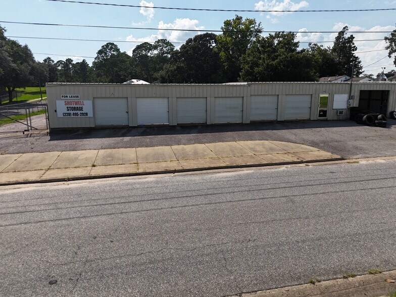 More Photos Of 404 S Boulevard Dr, Bainbridge Industrial For Sale
