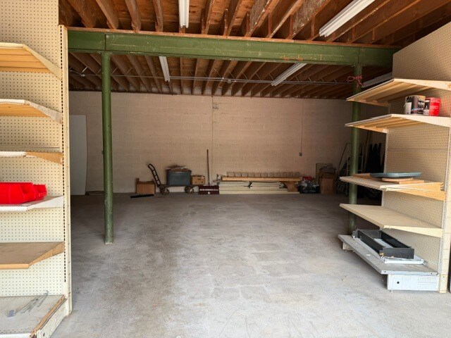 More Photos Of 17 Park Ln, Fairborn Industrial For Sale