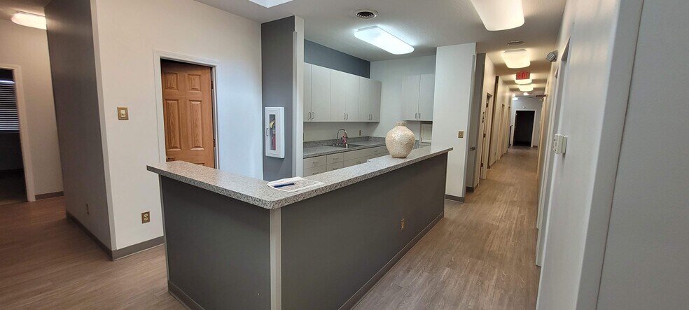 More Photos Of 101 Commerce Park Dr, Westerville Medical For Lease