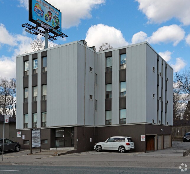 More Photos Of 100 Sheppard Ave W, Toronto Office For Lease