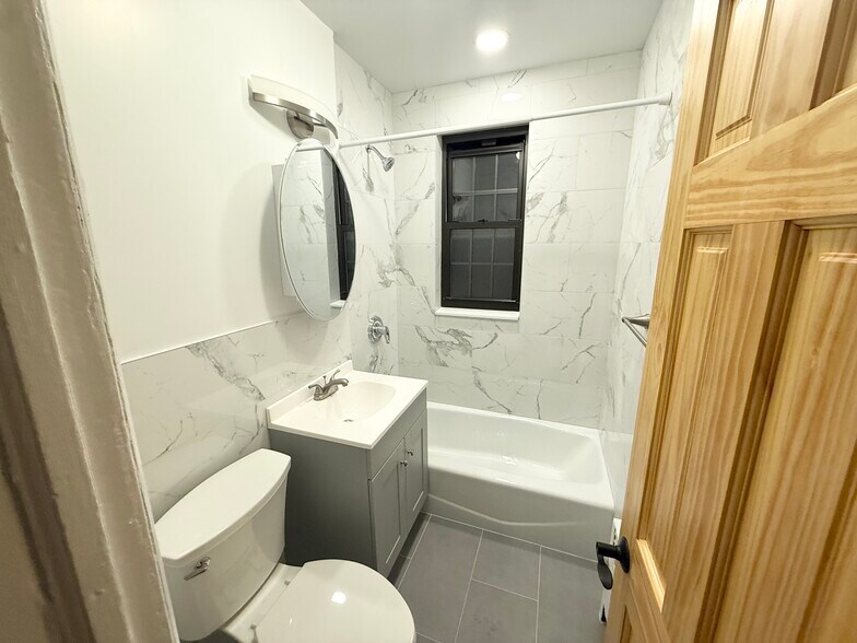 More Photos Of 190-17 Crocheron Ave, Flushing Apartments For Sale