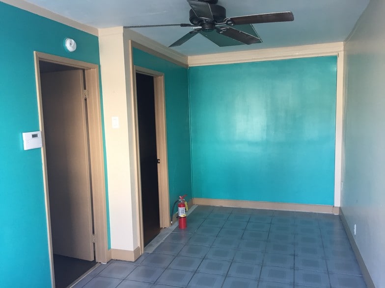 More Photos Of 1845 Redondo Ave, Signal Hill Unknown For Lease