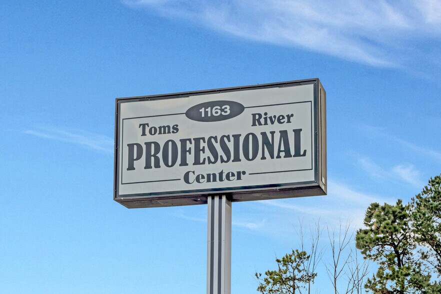 More Photos Of 1163 Route 37 W, Toms River Medical For Lease