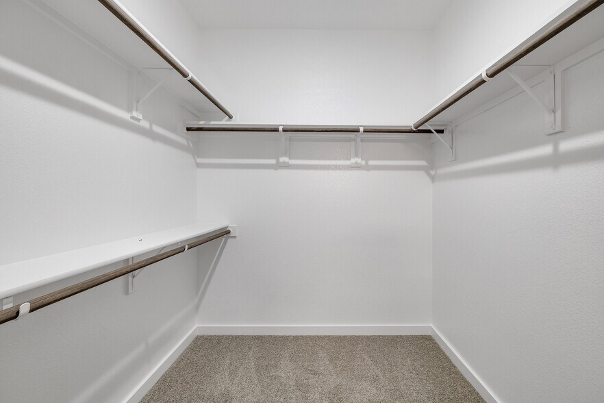 More Photos Of 4059 Clovis St, Midlothian Multifamily For Sale