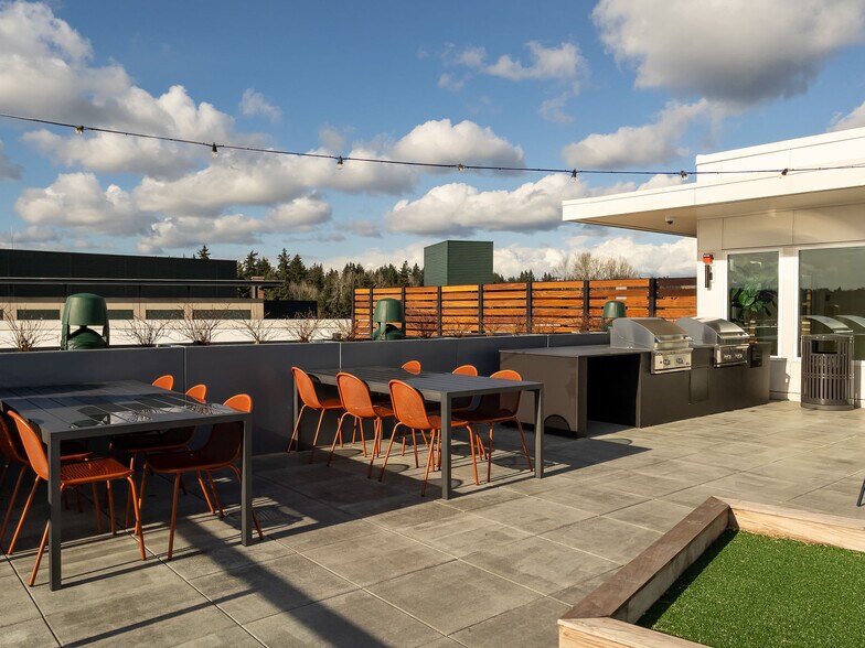 More Photos Of 11811-11821 NE 128th St, Kirkland Multifamily For Sale