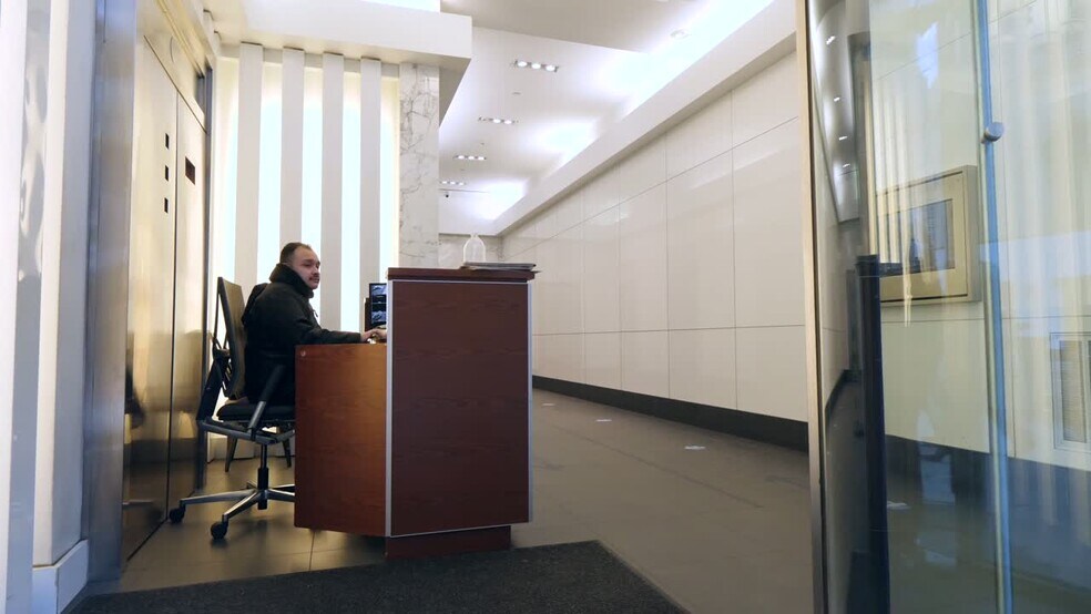 Primary Photo Of 31 W 34th St, New York Coworking Space