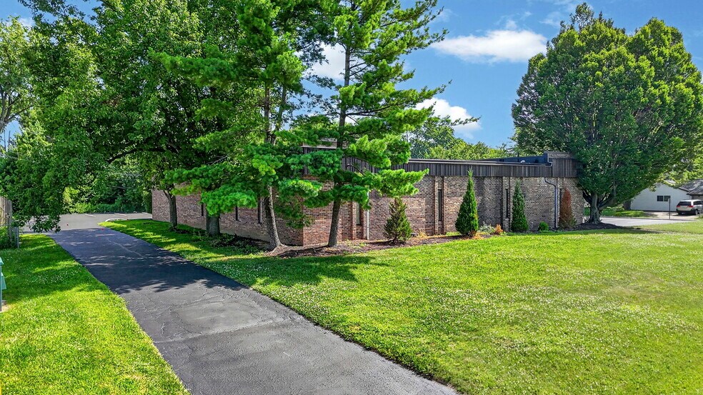 More Photos Of 3900 E Livingston Ave, Columbus Medical For Sale
