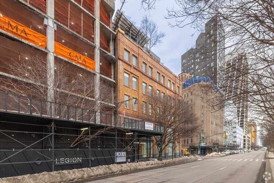 More Photos Of 120-126 Eleventh Ave, New York Apartments For Lease