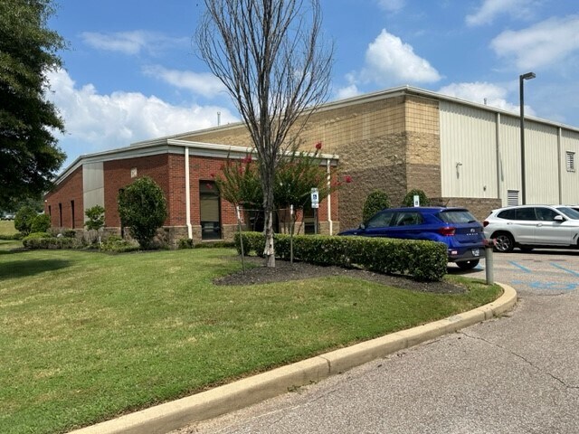 More Photos Of 280 Moore Ln, Collierville Warehouse For Lease