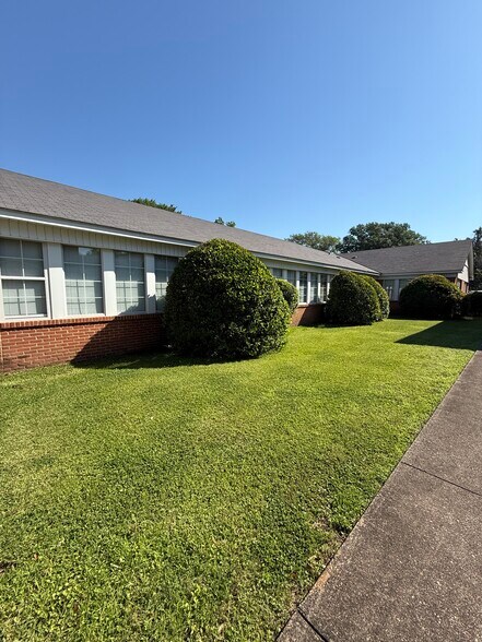 More Photos Of 1915 Grover Pl, Shreveport Specialty For Lease