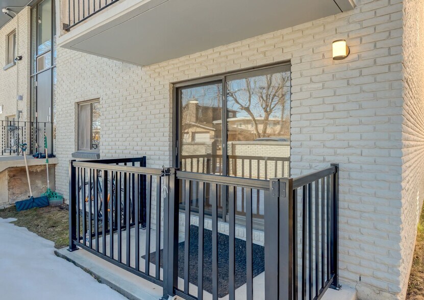 More Photos Of 120 29 Ave, Calgary Apartments For Sale