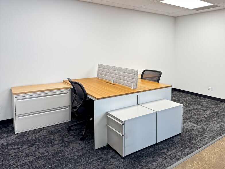 More Photos Of 40 E Huron St, Chicago Coworking Space