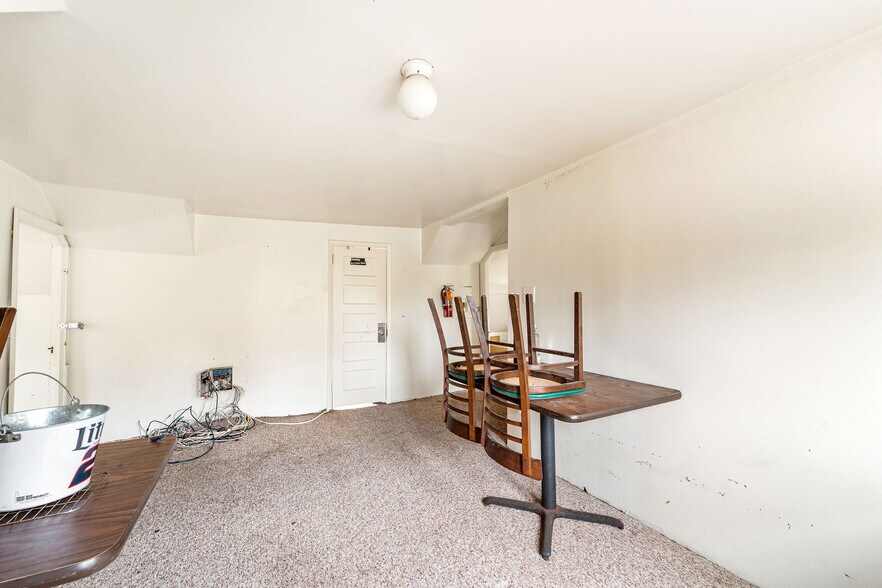 More Photos Of 221 White Horse Pike, Chesilhurst Bar For Sale