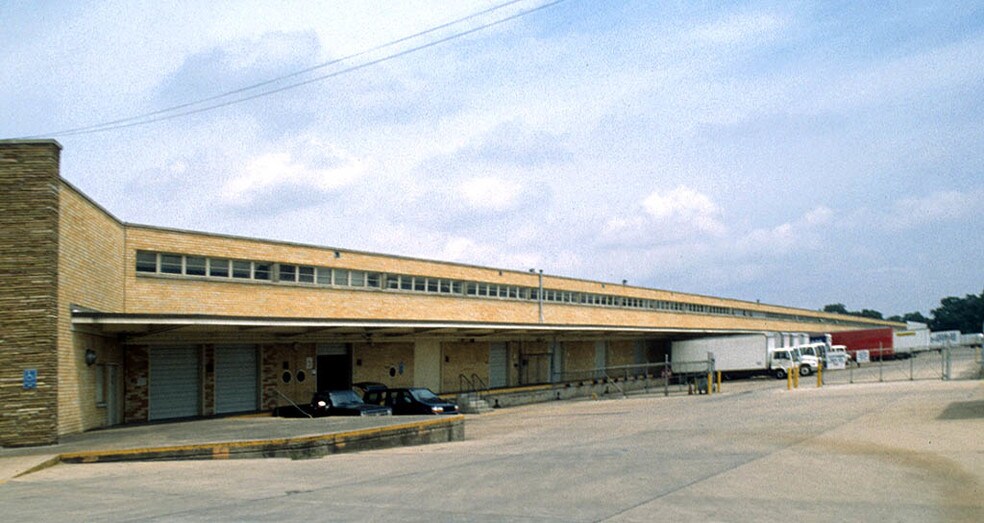 More Photos Of 5901 Griggs Rd, Houston Warehouse For Lease