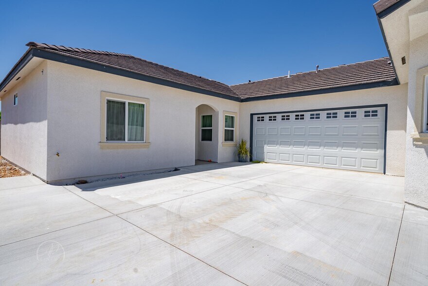 More Photos Of 6105 Borelli Ave, Bakersfield Apartments For Sale